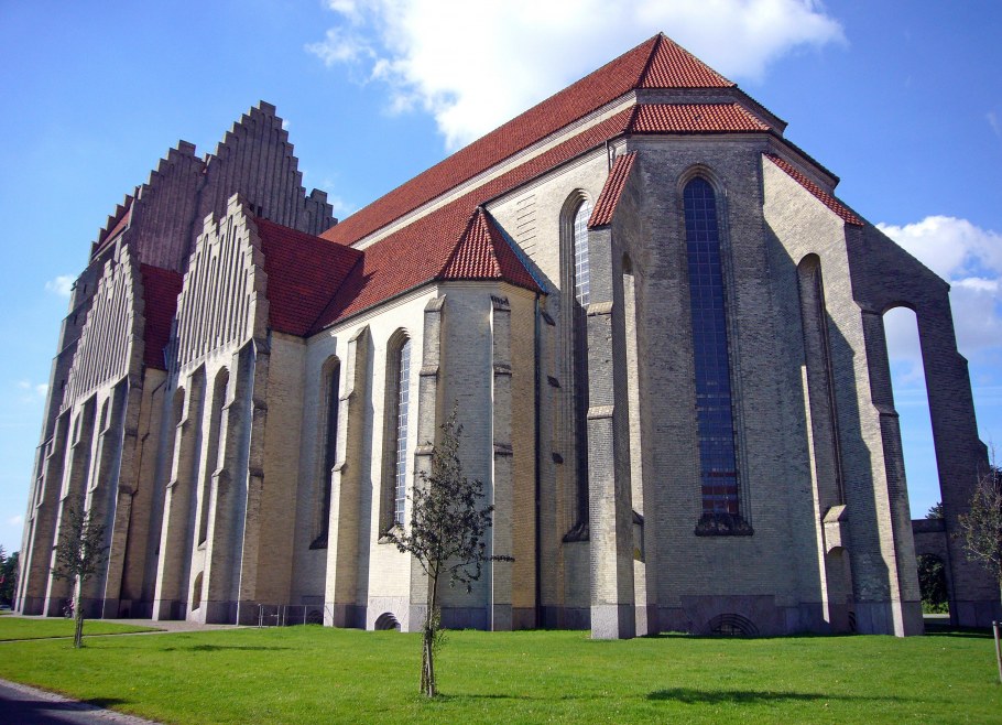 Церковь Грундтвига в Копенгагене, Дания