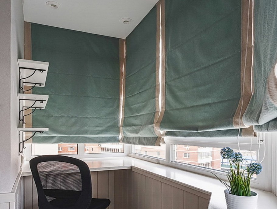 Шторы на балкон лофт