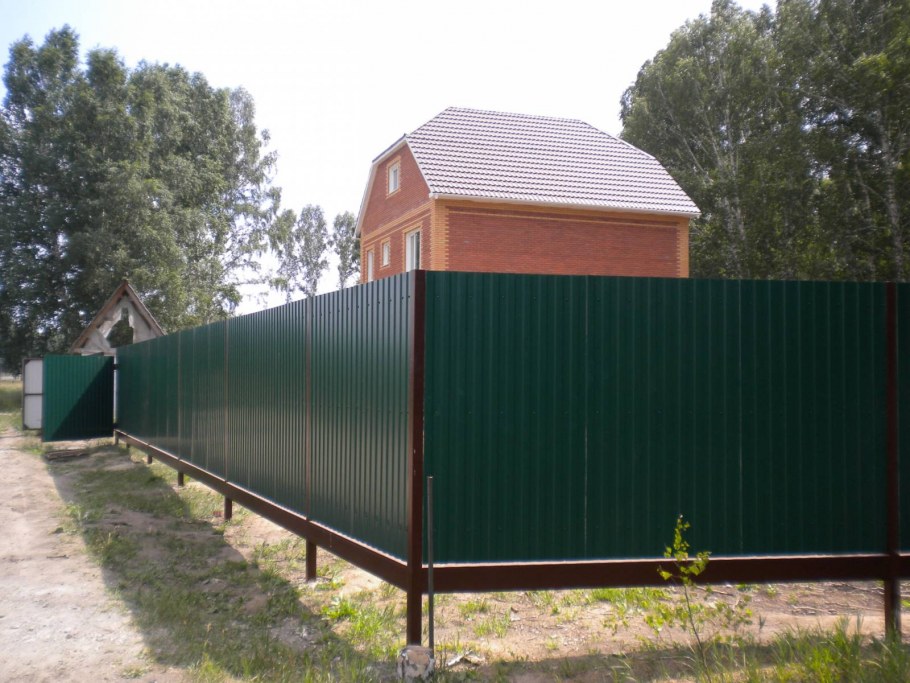 Забор и крыша из профлиста