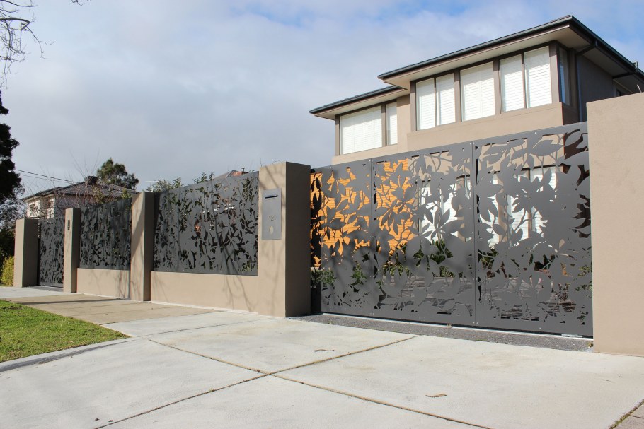 Современные заборы