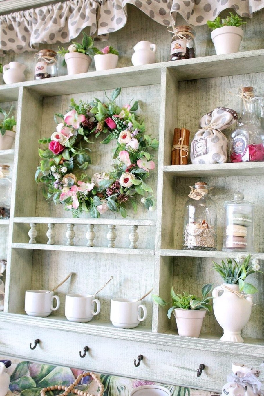 Посудный шкаф для кухни