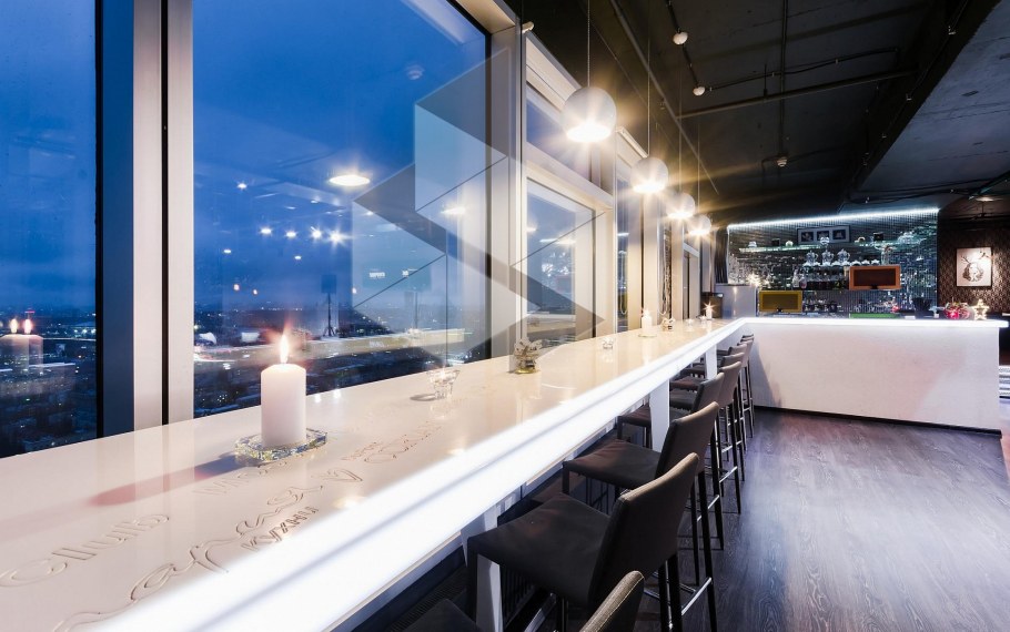 Башня Империя внутри светлый офис