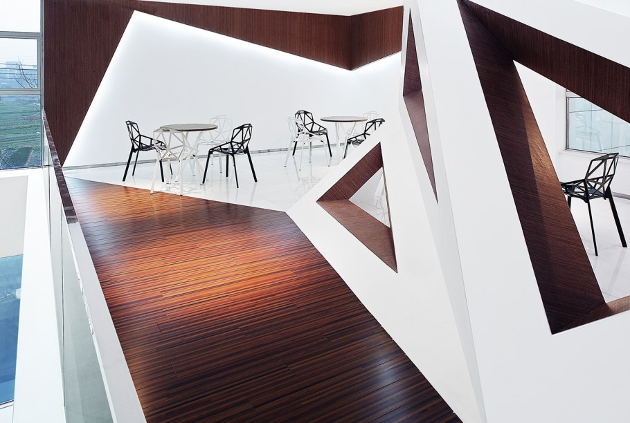 Стиль Деконструктивизм в интерьере кафе