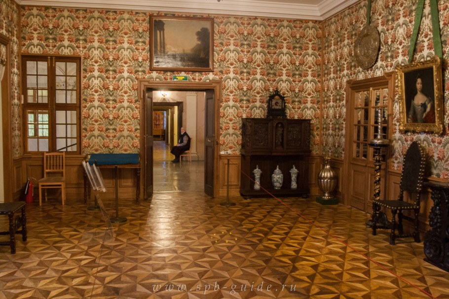Меншиковский дворец паркет