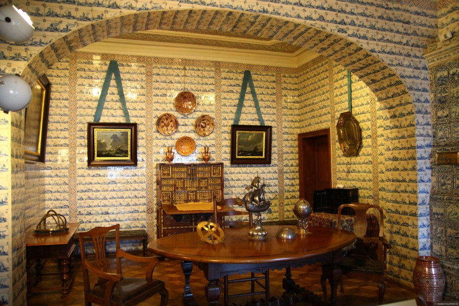 Меншиковский дворец голландская плитка