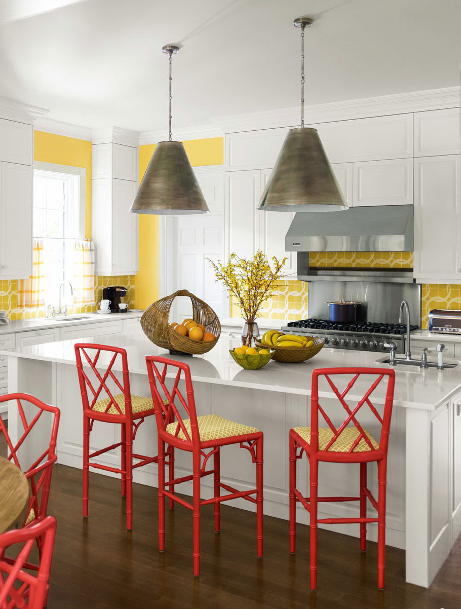 Яркие акценты в интерьере кухни