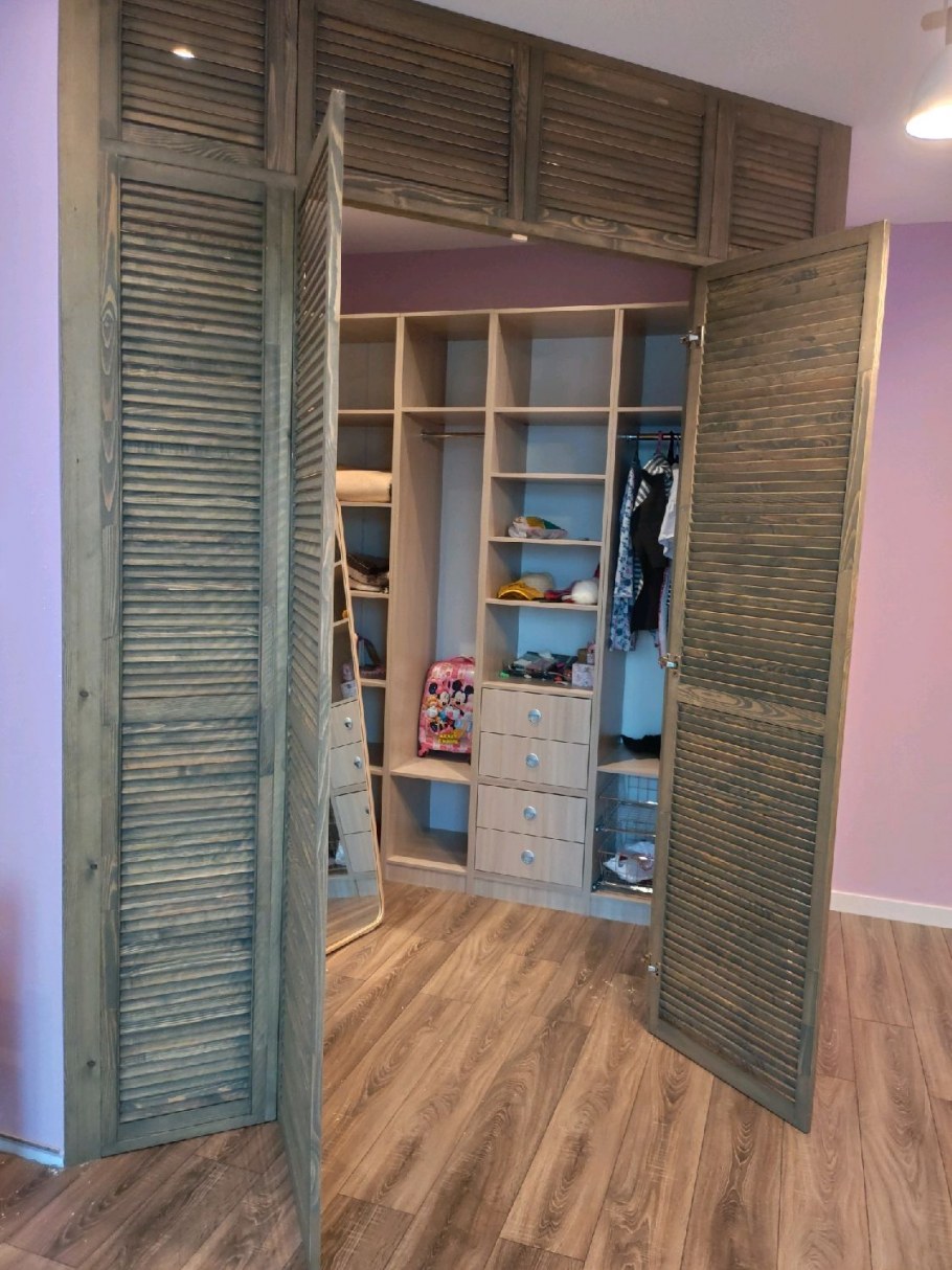 Шкаф купе Sliding-Door Wardrobe