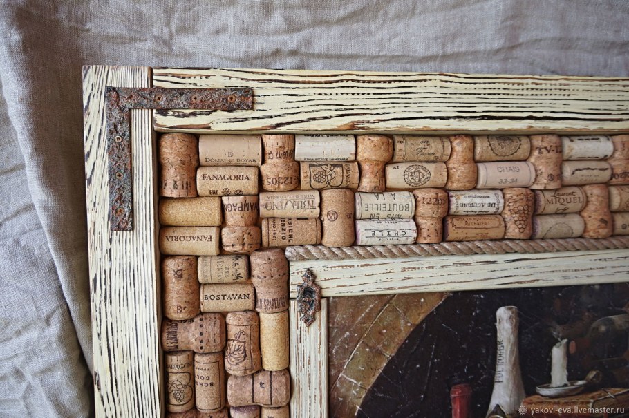 Панно из пробок от вина