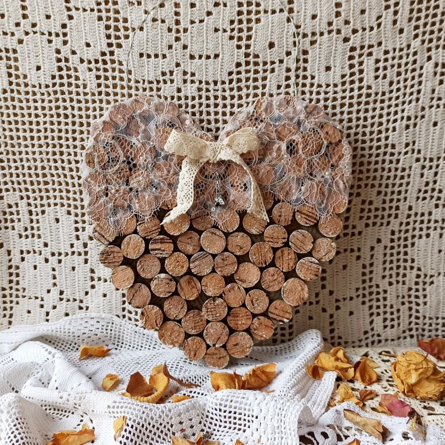 Венок из пробок