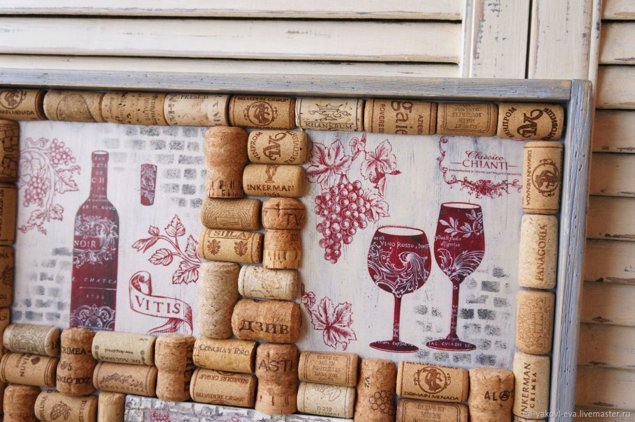 Панно из винных пробок