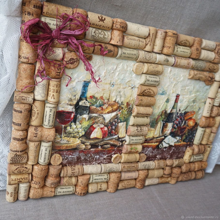 Панно из винных пробок
