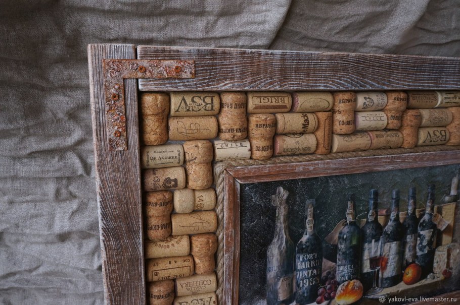 Панно из пробок