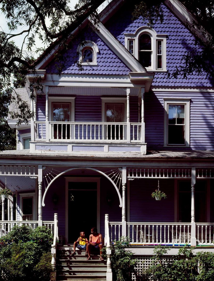 Фиолетовый дом