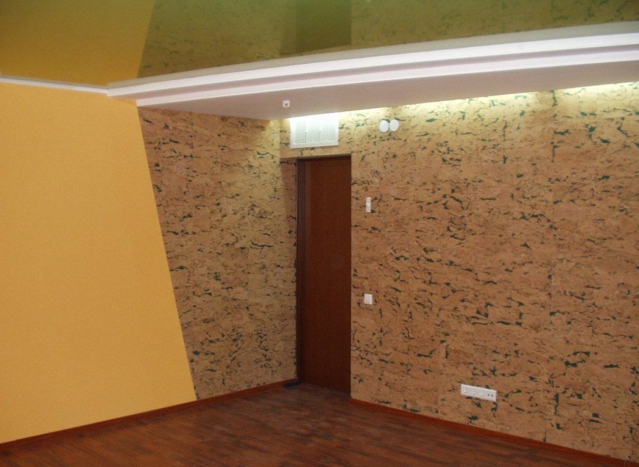 Декорирование стен краской