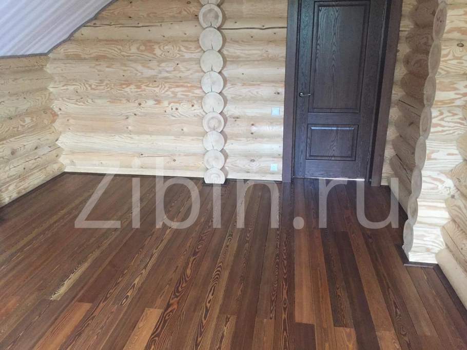 Плинтус в деревянном доме