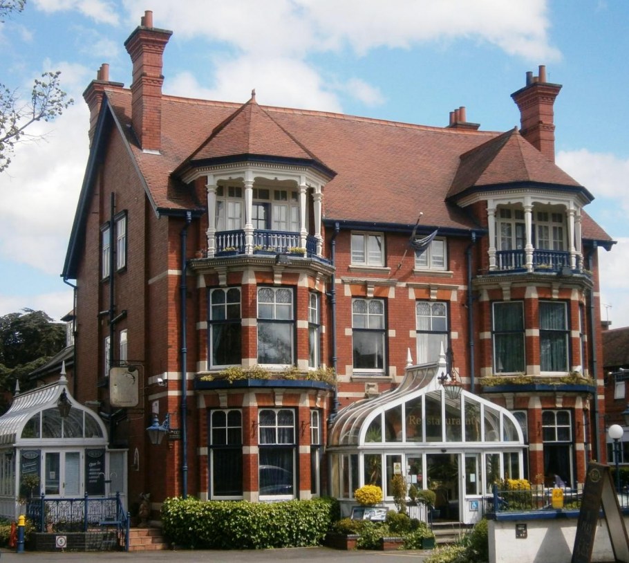 Особняк Тюдор Готика архитектура