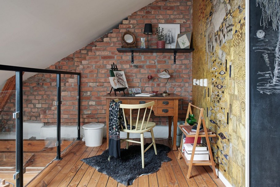 Лестница крашенная