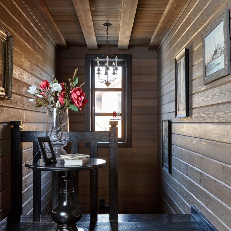 Прихожая в стиле Шале