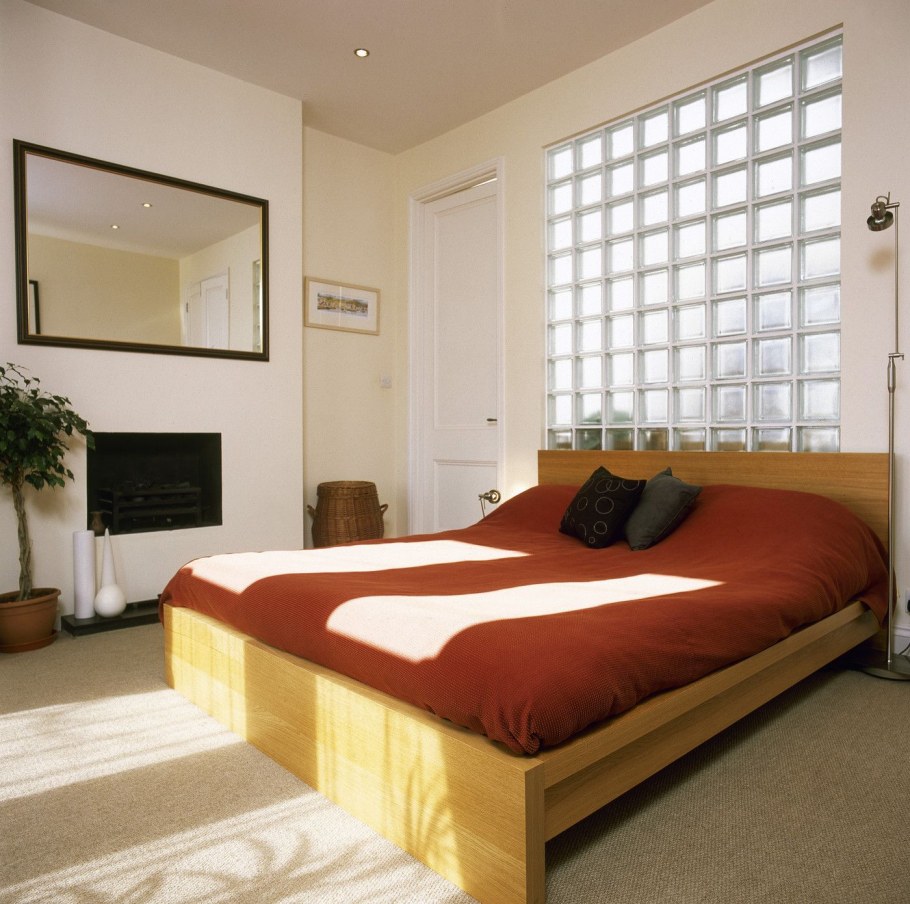 Стеклобоблоки в интерьере спальни