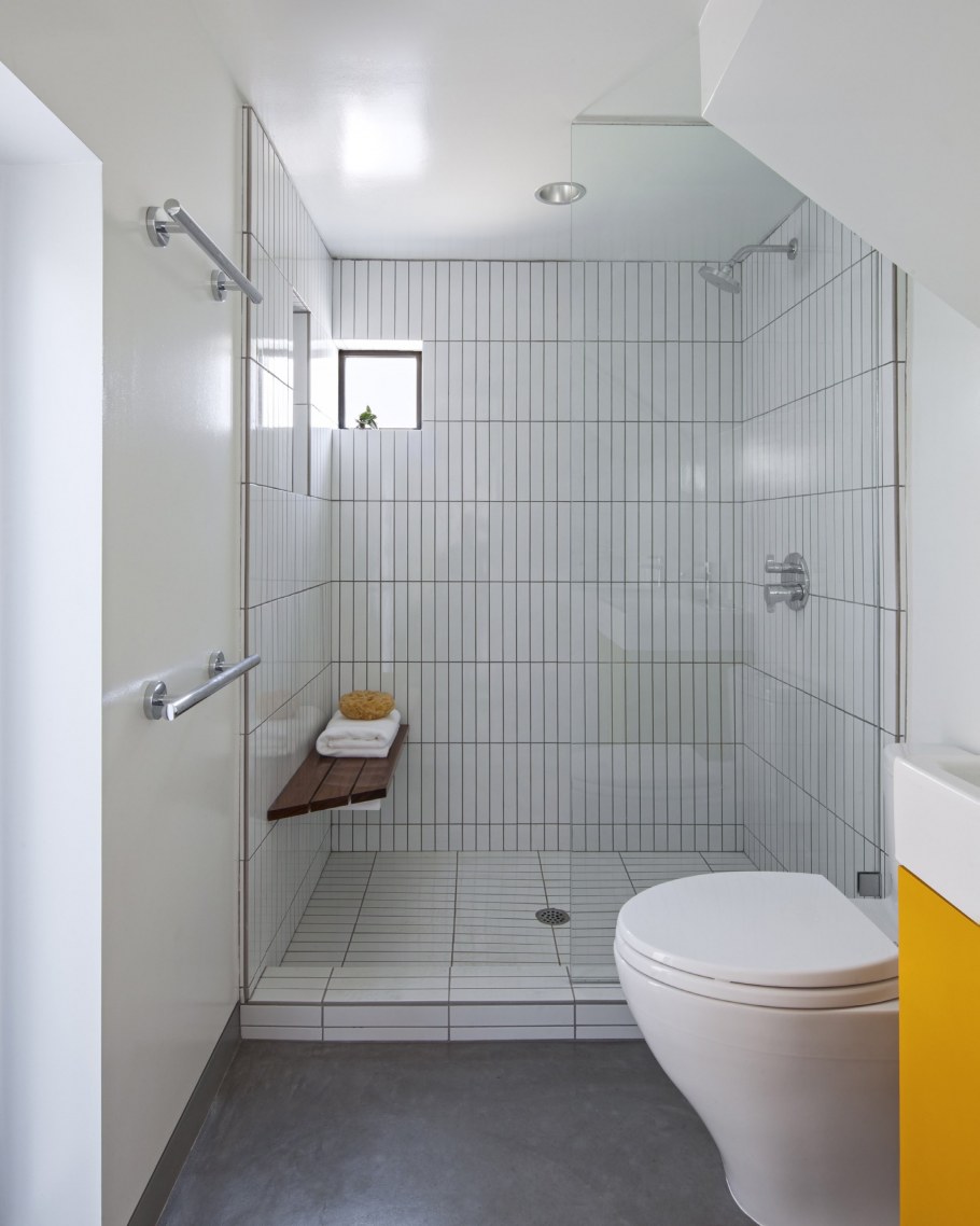 Туалет с душем в квартире