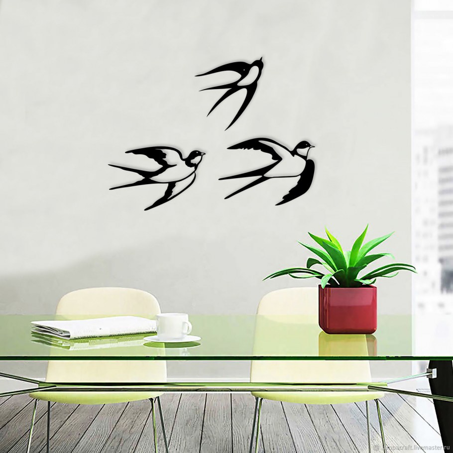 Настенный декор из металла