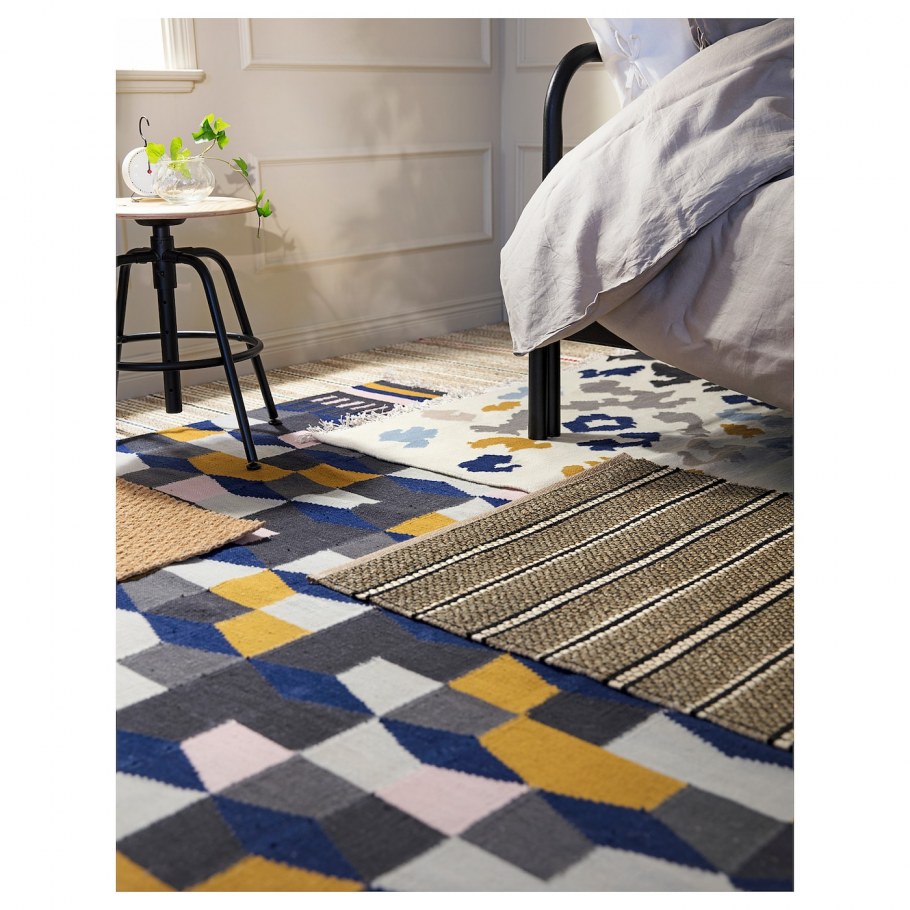 Ковер безворсовый 170 на 240