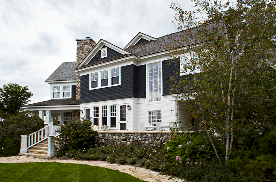 Фасад дома в морском стиле