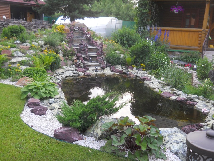 Альпийская горка с мини прудиком