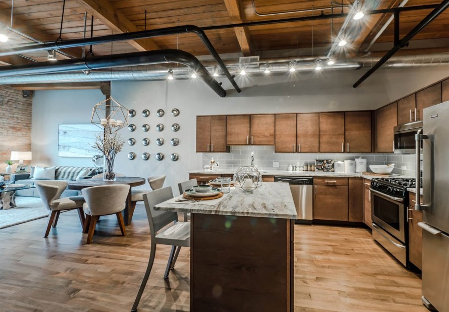 Вентиляционные трубы в интерьере