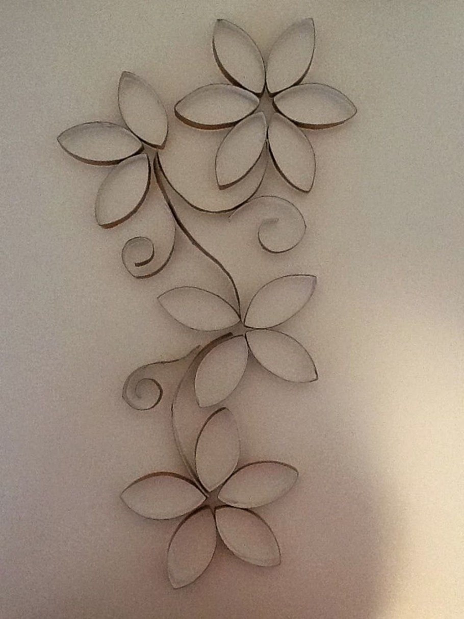 Панно из рулончиков от туалетной бумаги