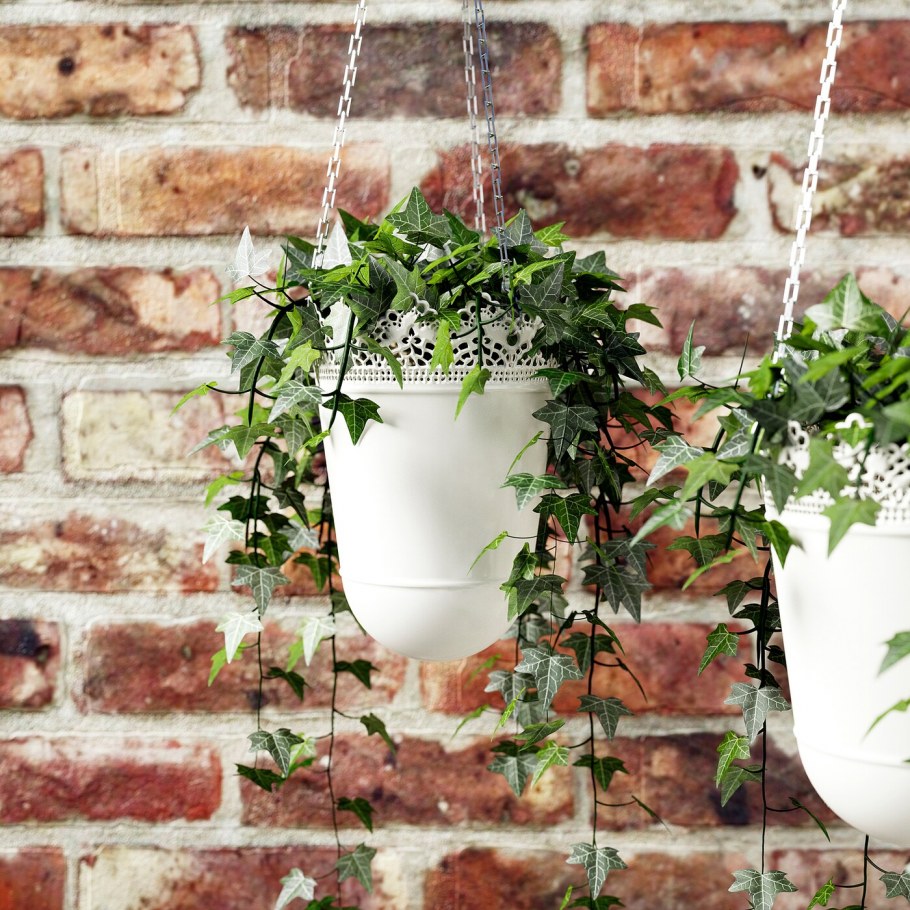 Вязаное кашпо для цветов