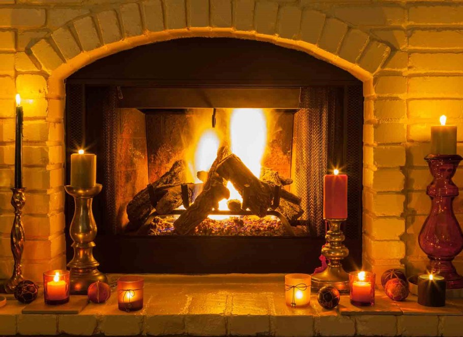 Старинный камин