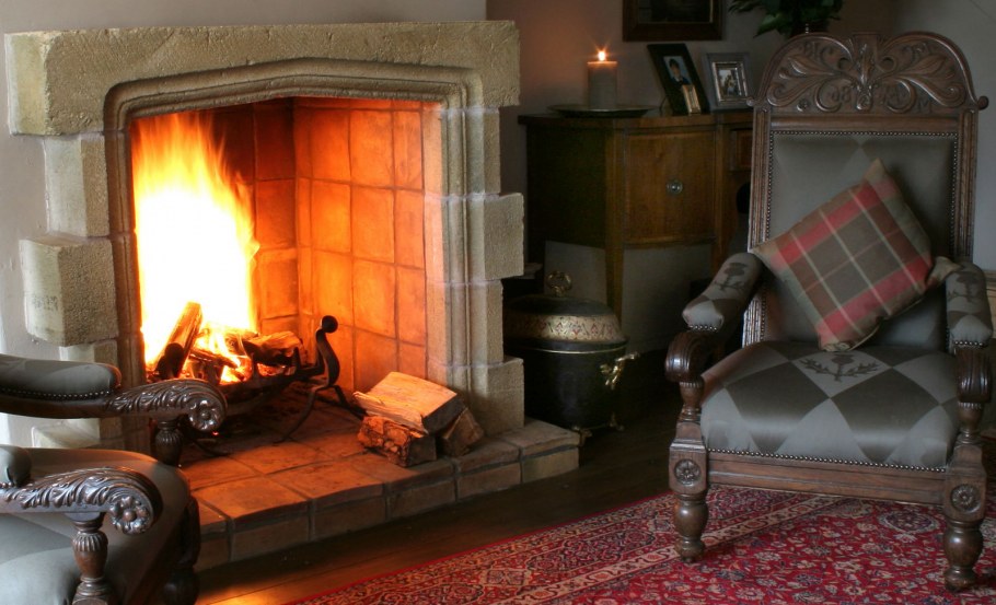 Посиделки у камина фото