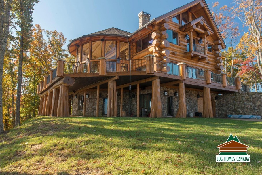 Дом из секвойи Канада