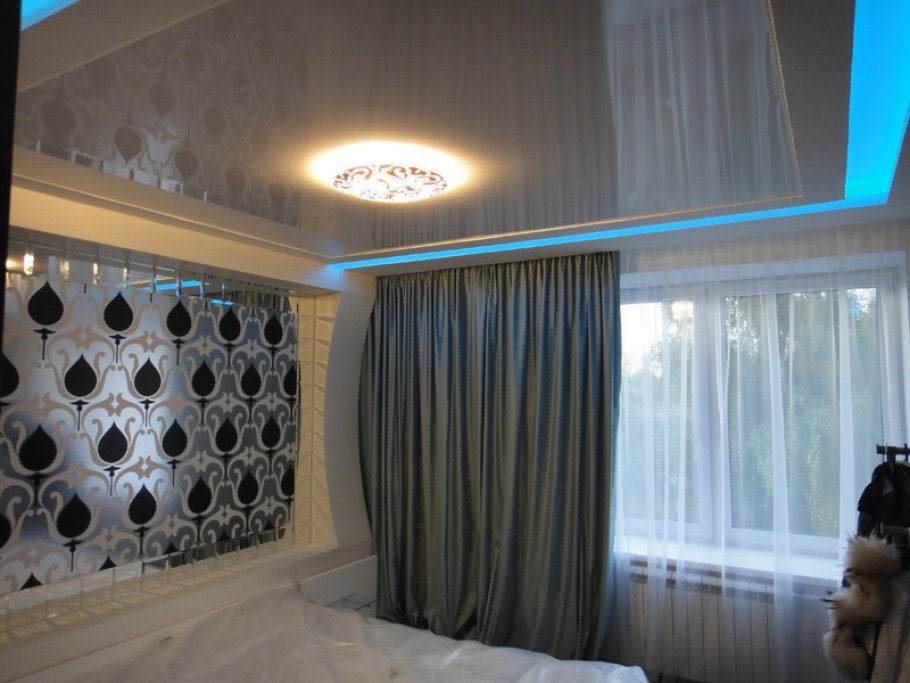 Скрытые карнизы для натяжных потолков