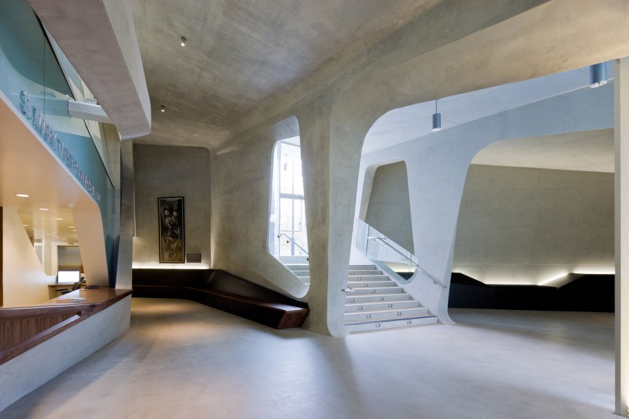 Футуристичный музей Лос Анджелес