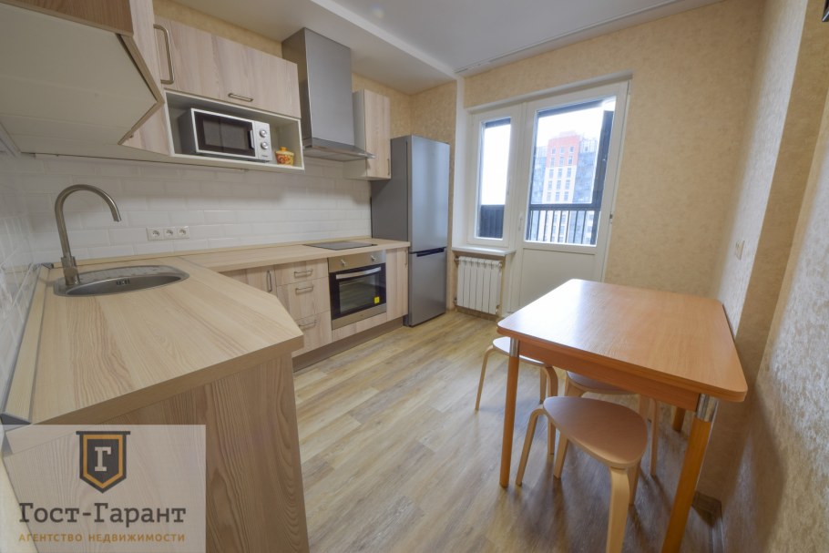 Гостиная 16 кв м с панорамным окном