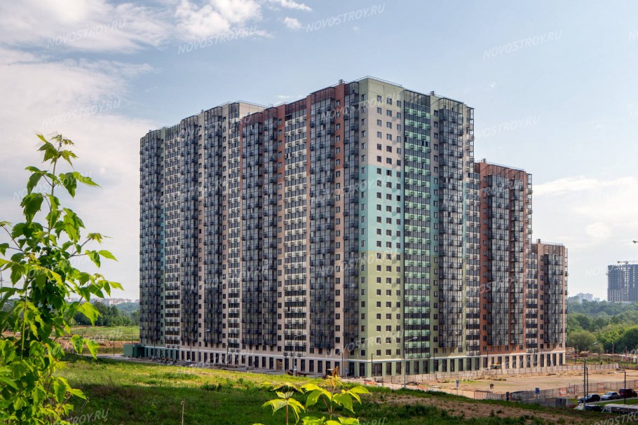 Трое в гостиной