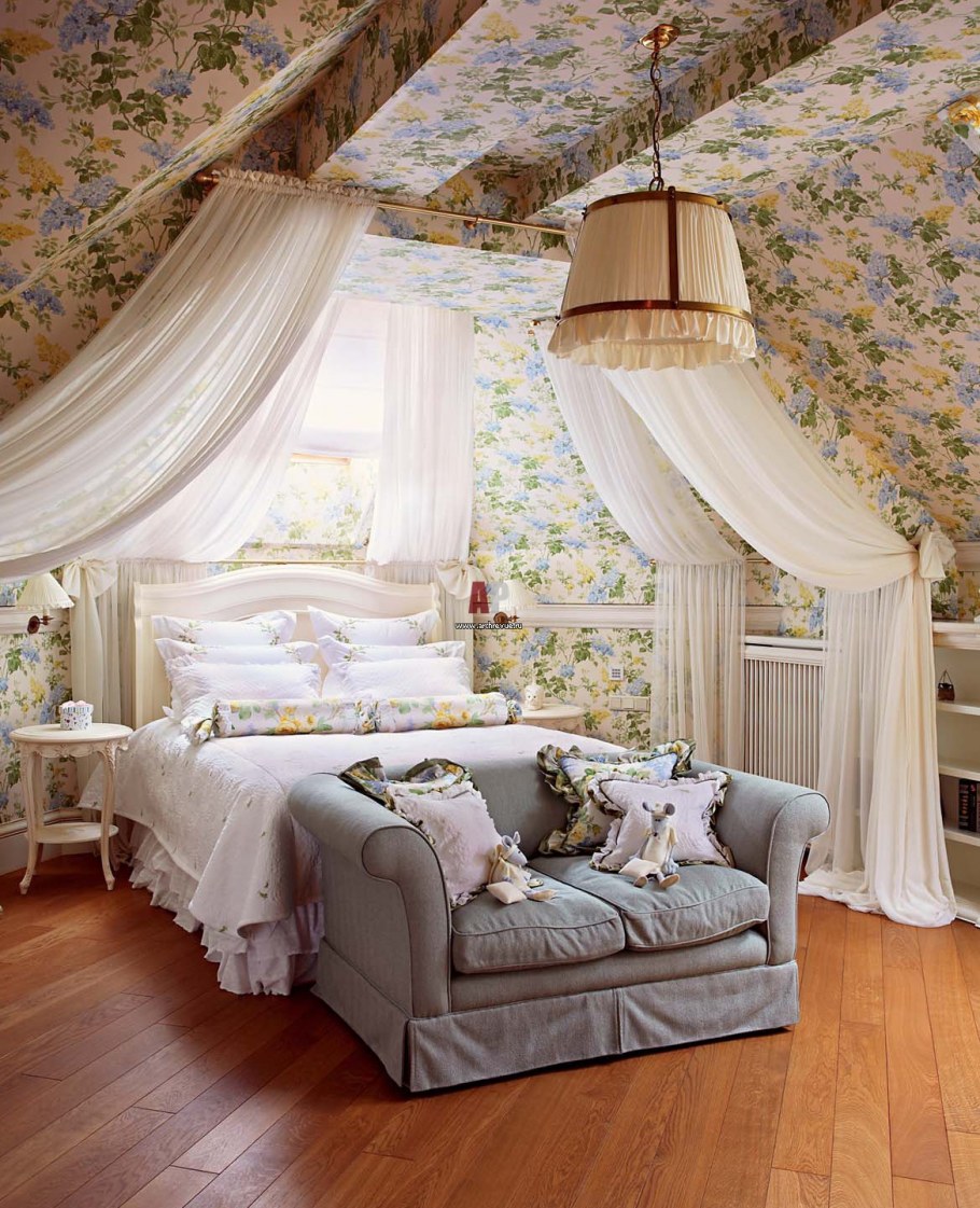 Шторы в деревянном доме