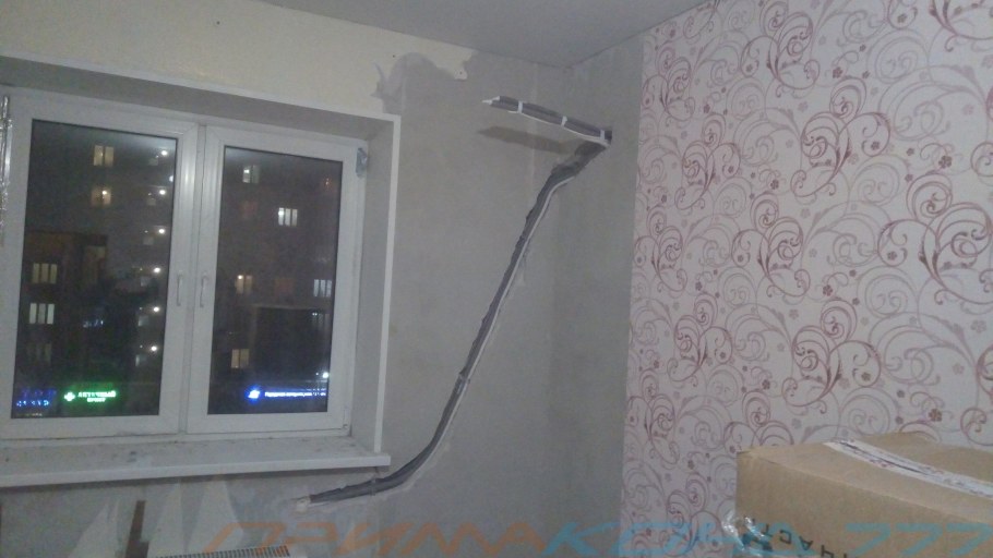 Кондиционер на фасаде дома