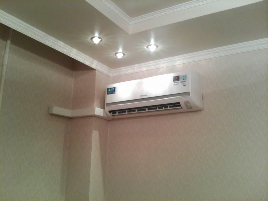 Кондиционер на стене