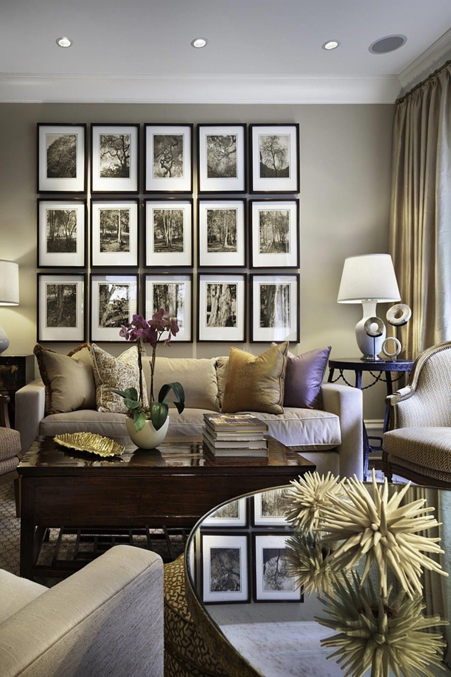 Стены в гостиной