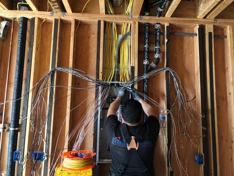 Электрика в Америке