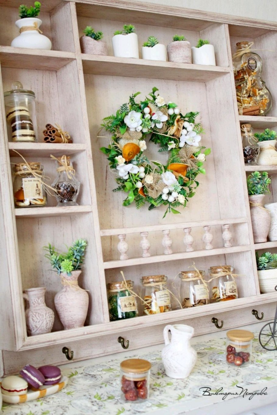 Декоративные полочки