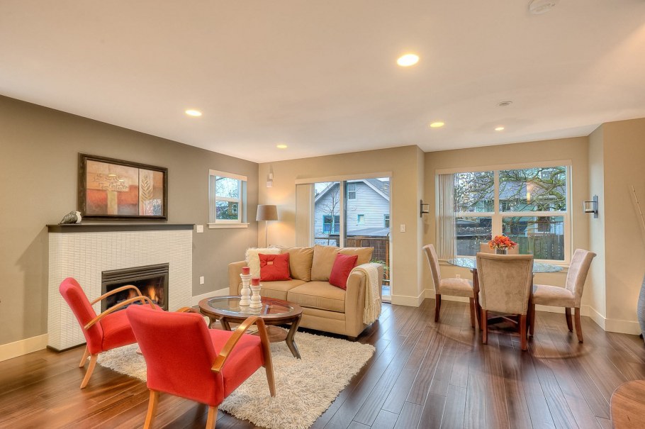 Расстановка дивана и кресел в гостиной