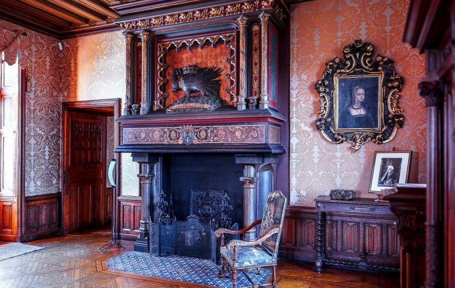 Eastnor Castle интерьеры