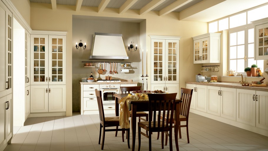 Потолочные балки в интерьере кухни