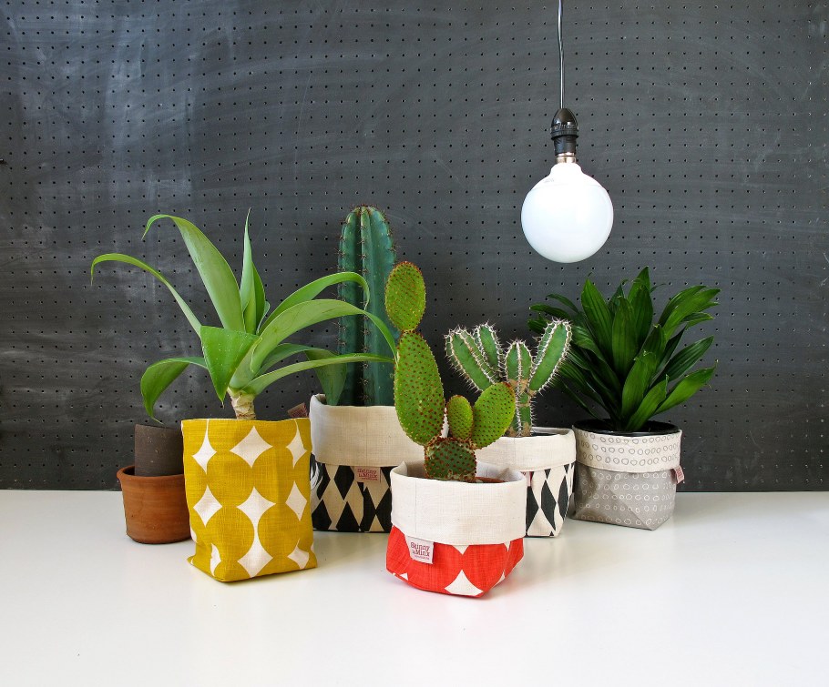 Цветочные горшки в интерьере квартиры