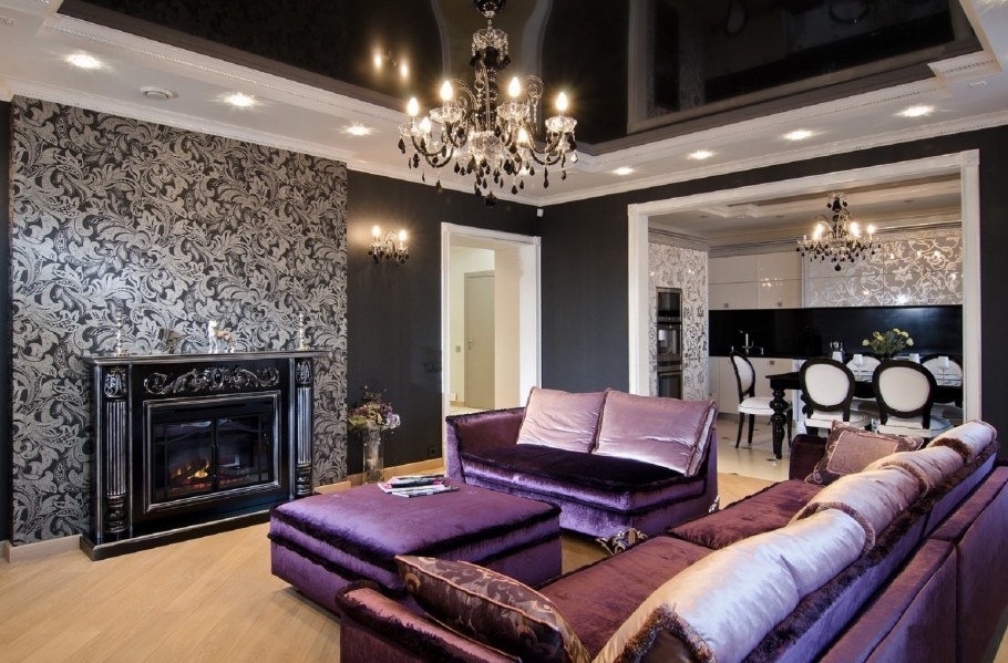 Гостиная с сиреневым диваном