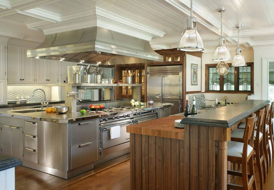 Интерьер большой кухни